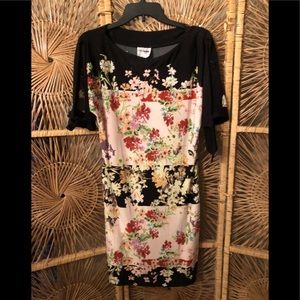 Simple floral dress (A)